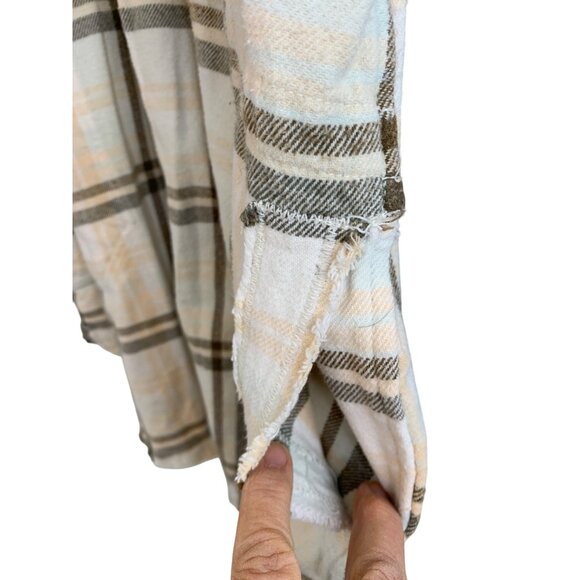 We The Free Womens L Plaid Button-Down Long Sleeve Shirt Shacket EUC 8130 - Picture 4 of 10